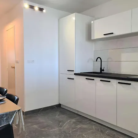 4 Couchages Cap D'agde Ct800-070 * Agde