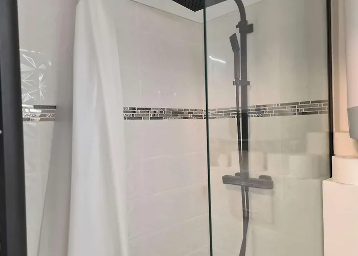 4 Couchages Cap D'agde Ct800-070 *